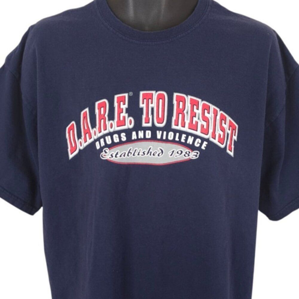 Vintage DARE T Shirt Mens Size XL Blue Y2K DARE To Resist Drugs And Violence